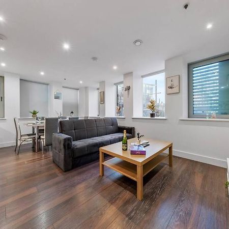 Sleep 7 20 Mins From London Waterloo Bp8 Apartment Exterior photo